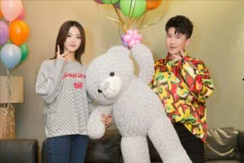 娱乐圈吃瓜短剧是谁写的