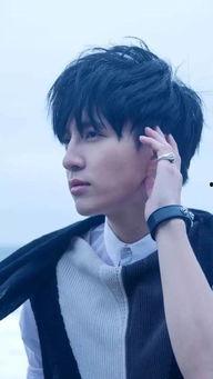 爱豆吃瓜娱乐酱薛之谦,从歌手到吃瓜娱乐酱，揭秘他的跨界人生