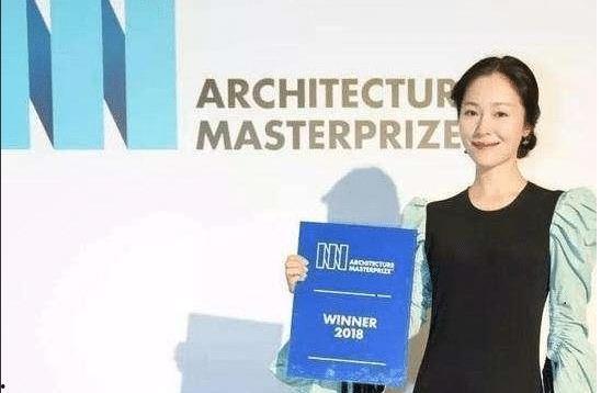 娱乐吃瓜人设崩塌小说,娱乐吃瓜人的崩塌之路